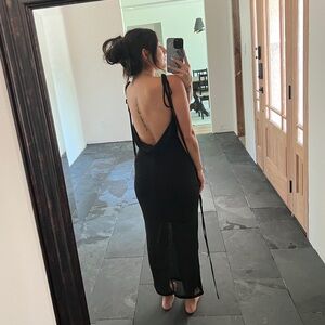 Stunning backless shimmery midi dress